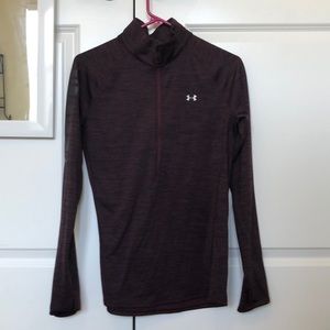 Fitted under armour long sleeve sweatshirt